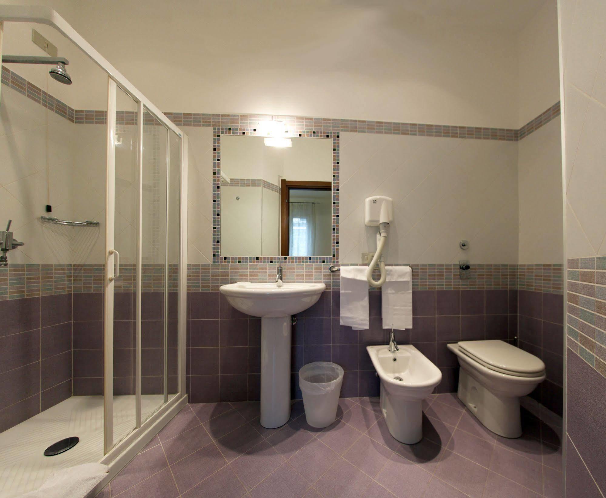 Lux Hotel Durante Milan Exterior photo