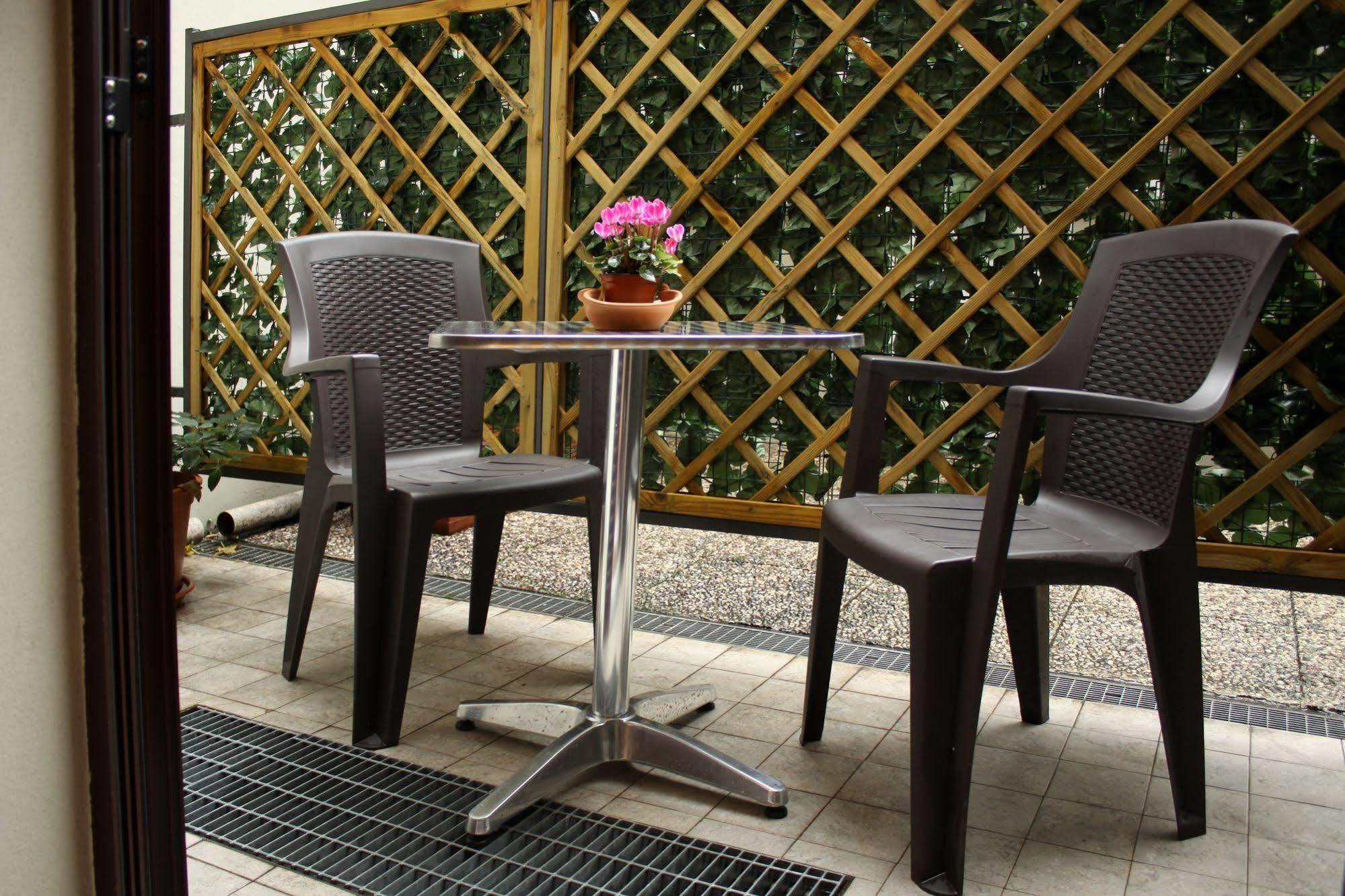 Lux Hotel Durante Milan Exterior photo